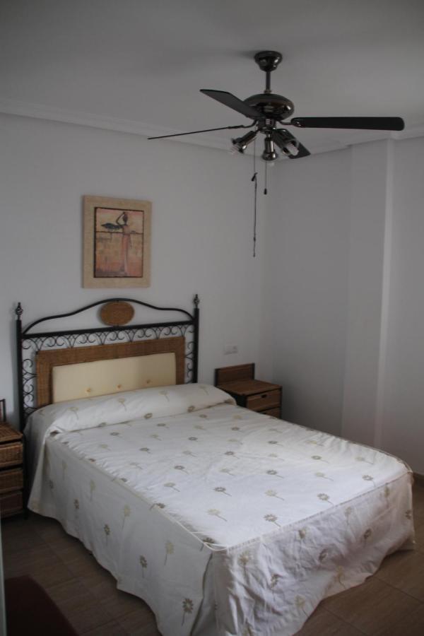 Apartamento En Primera Linea De Playa, Con Vistas A La Playa Y Con Wifi 滨海罗克塔斯 外观 照片